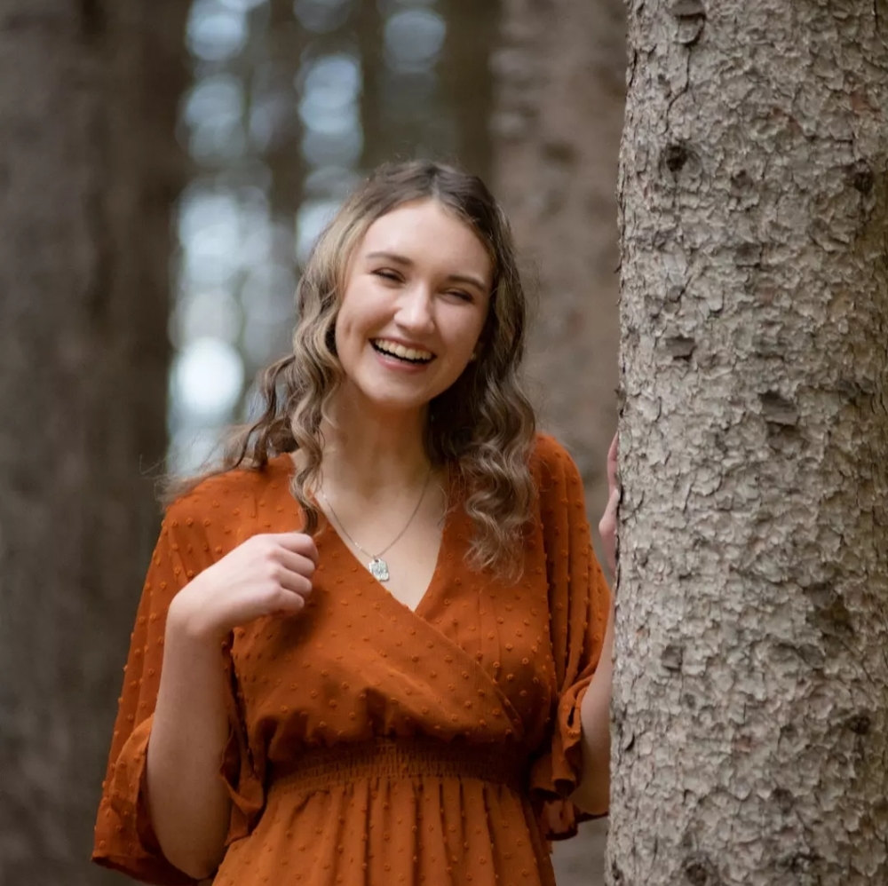 Meet your Posher, Ellie